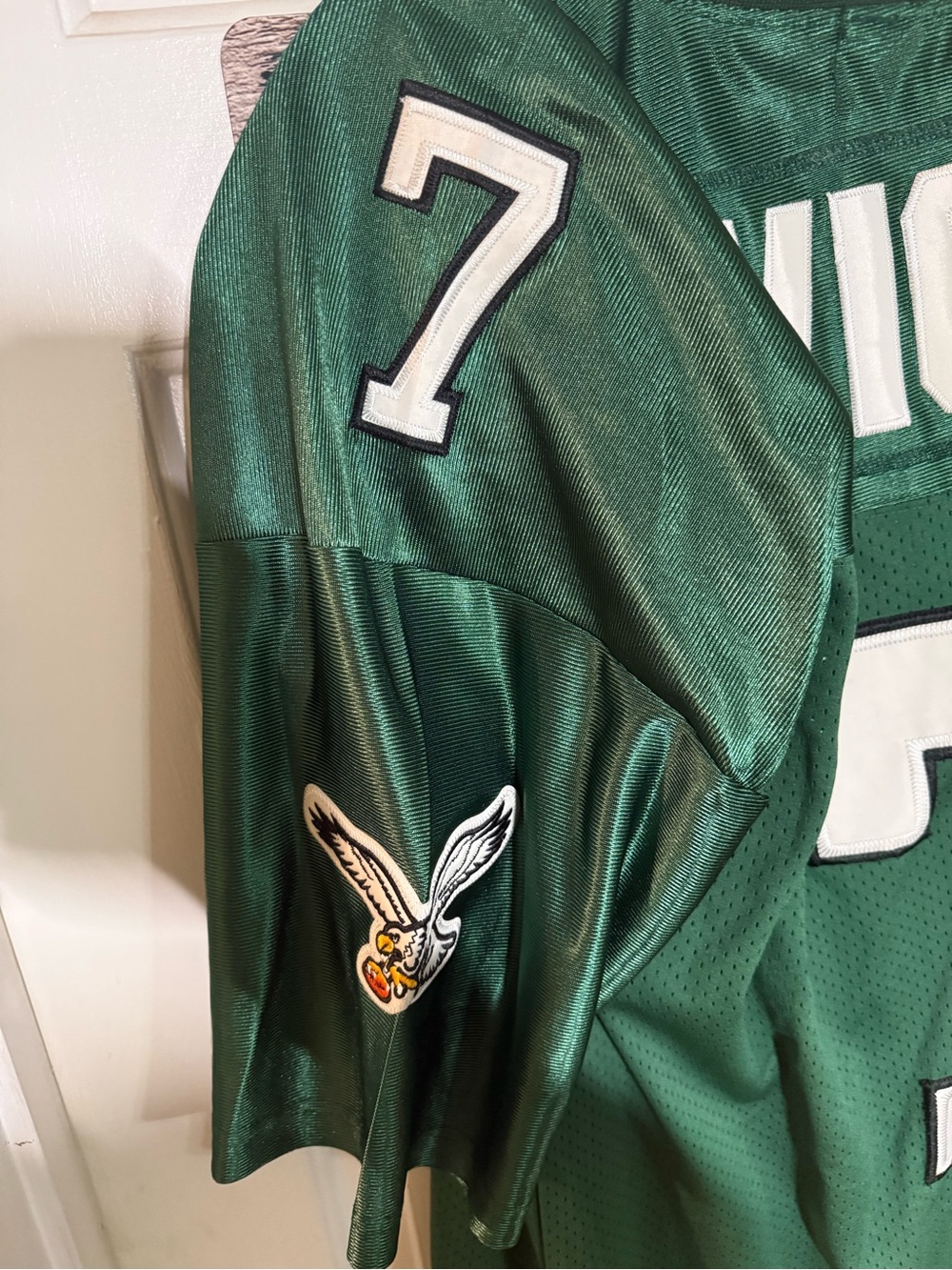 Michael Vick #7 Philadelphia EaglesGreen Men’s Football Jersey - Picture 6 of 6